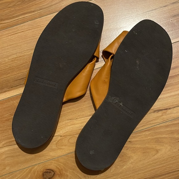 Everlane Brown Sandals - Picture 2 of 2